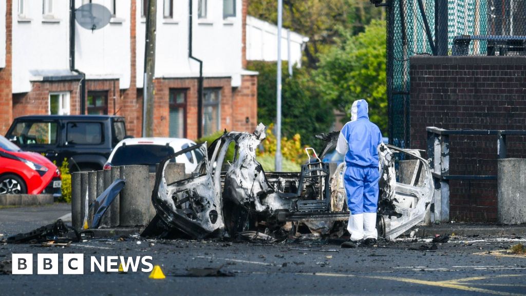 Explosion at police station treated as attempted murder Explosion at police station treated as attempted murder