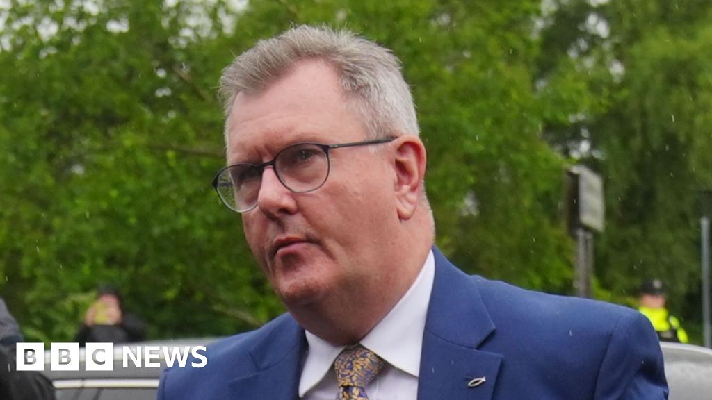 Jeffrey Donaldson: Jury in sex abuse trial to continue deliberations