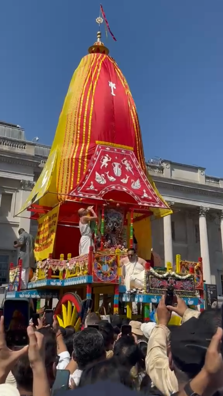 Lord Krishna’s rath conquers Central London! Thousands of devotees led by ISKCON set precursor to the mother event at Puri Jagannath