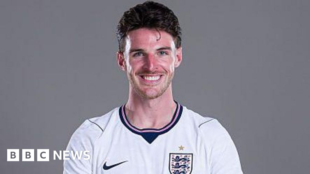 England midfielder Declan Rice on his sunburn and World Cup heat