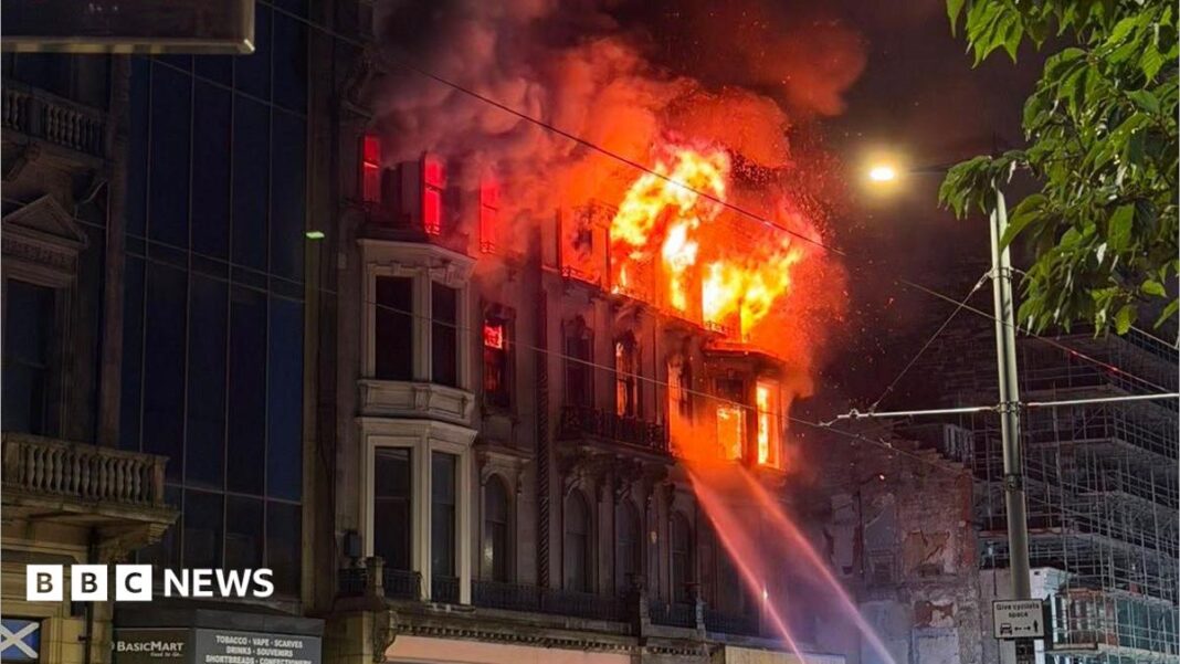 Firefighters tackling major blaze on Edinburgh's Princes Street