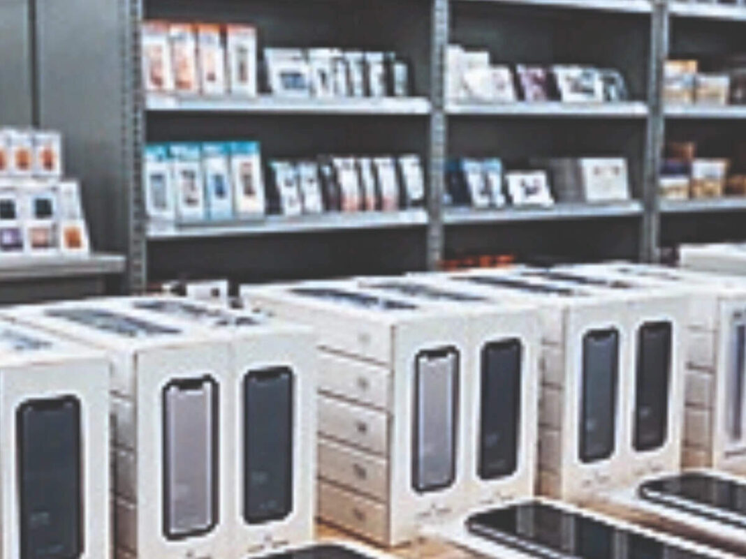 Smartphones need some new smart sell - The Economic Times